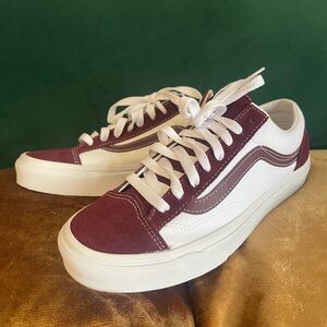 VANS Style 36 • Classic Sport • BRAND NEW (NEVER WORN)